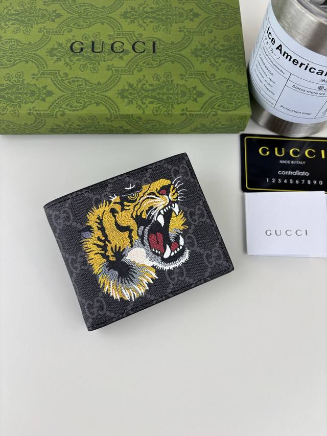 Guccl new men's short wallet! Counter synchronization, black leather, with PVC f