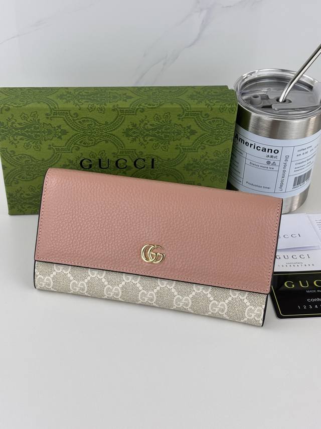 Guccl's new Ophidia series features imported Italian calfskin and classic Double