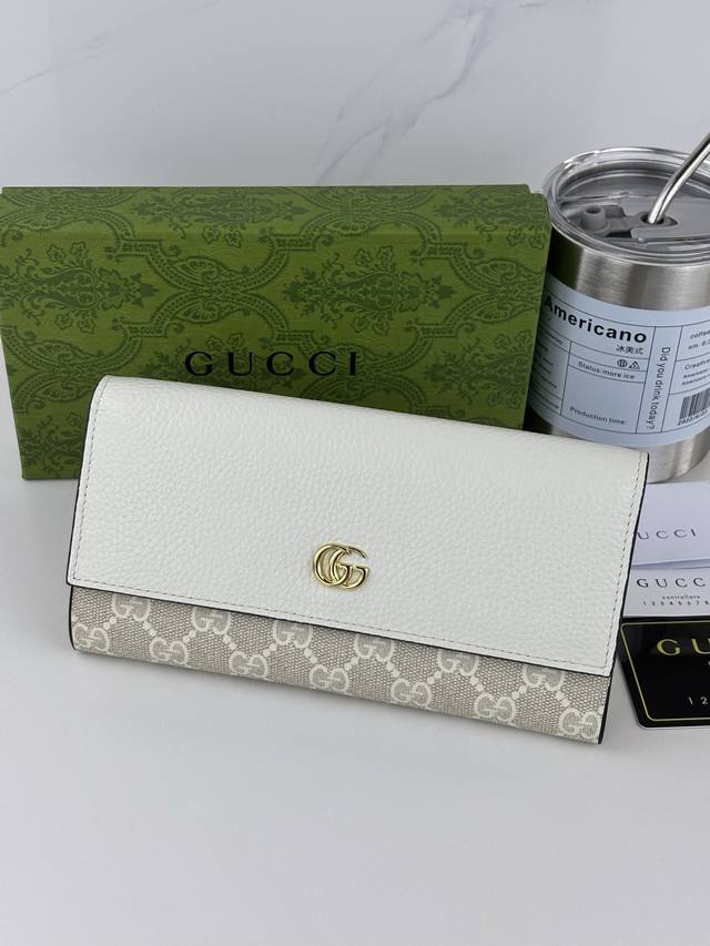 Guccl's new Ophidia series features imported Italian calfskin and classic Double