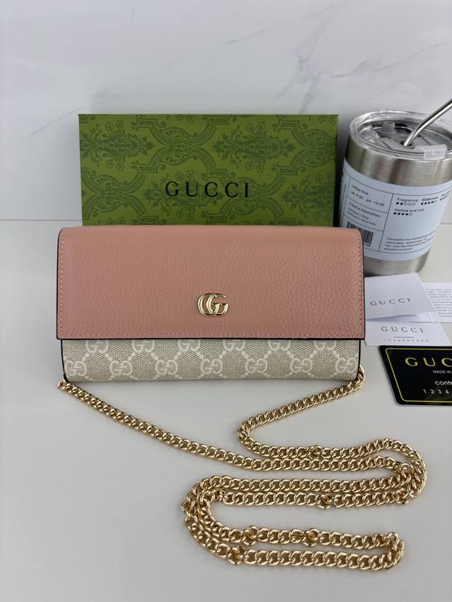 Guccl's new Ophidia collection features classic Double G hardware, with new styl