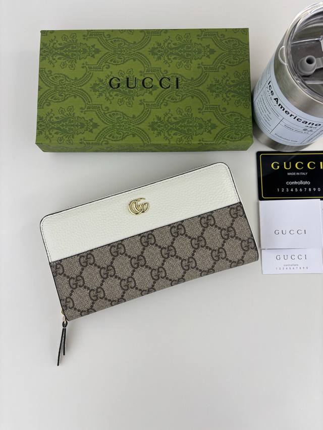 Guccl's new Ophidia collection features classic Double G hardware, with new styl