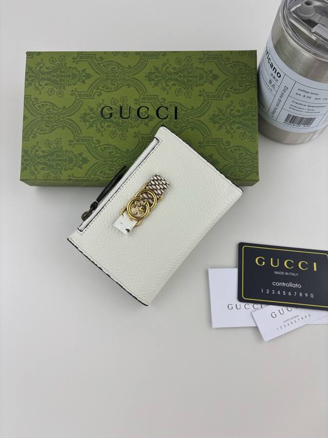 Guccl summer series, the new wallet is made of white leather, the front bow is m
