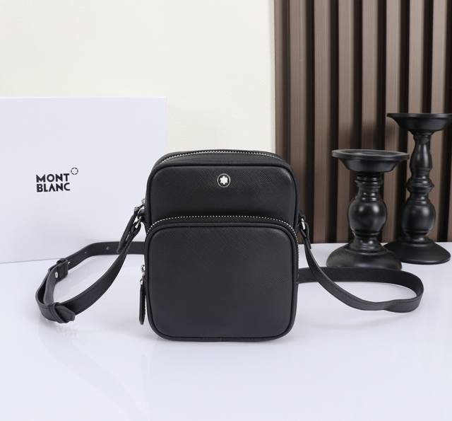 Montblanc New Montblanc Masterpiece Series Mini Shoulder Bag Classic Black Model