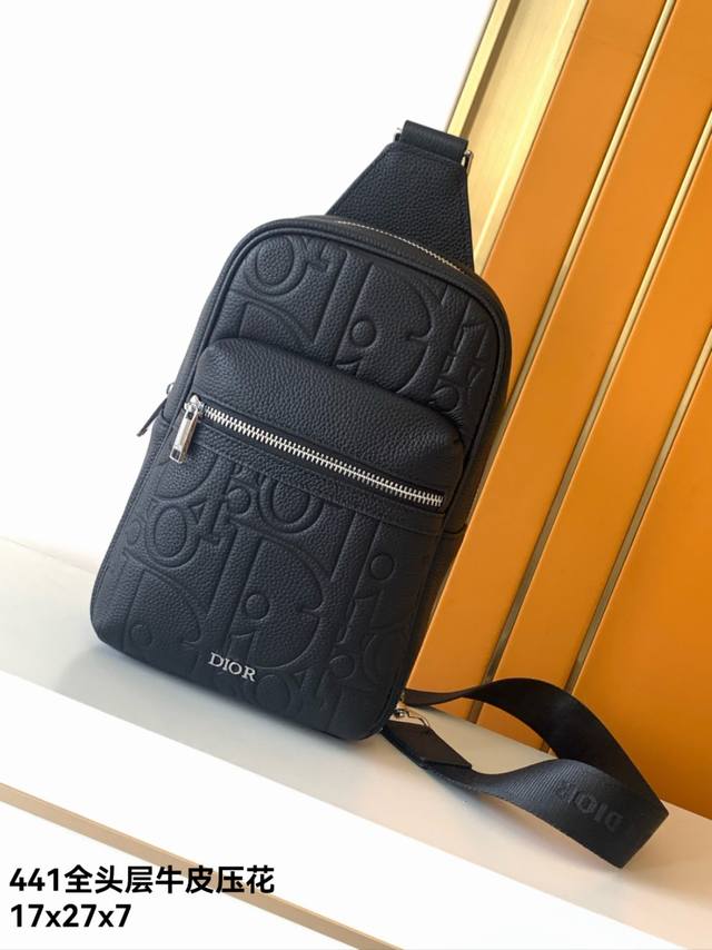chest bag: 441# full-grain cowhide embossed leather, top-quality original goods