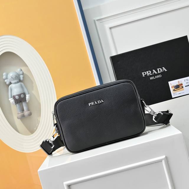 Prada official website synchronized high version crossbody shoulder bag, a timel