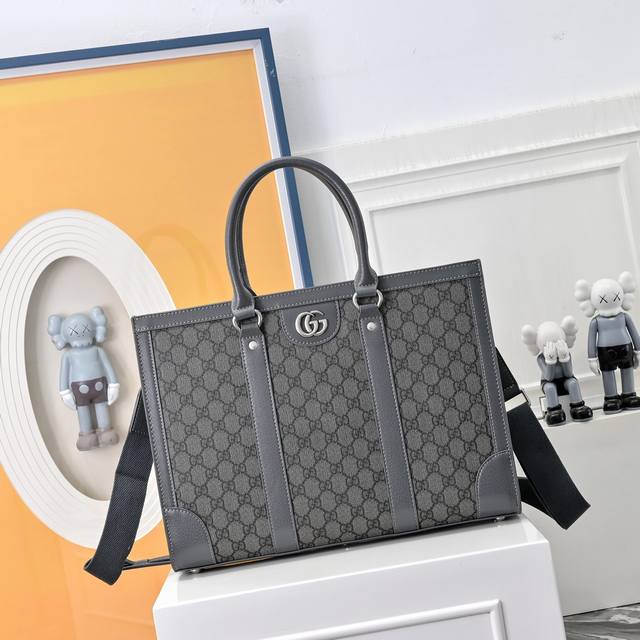 Original Gucci briefcase, 724665# Original high quality. Gucci continues to upd