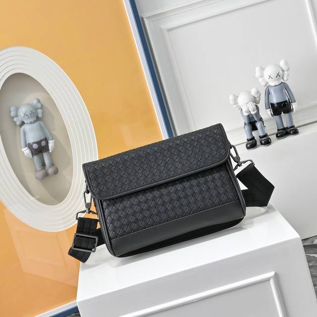 Bv Bottega Veneta upgraded version of the latest Bv crossbody shoulder bag offic