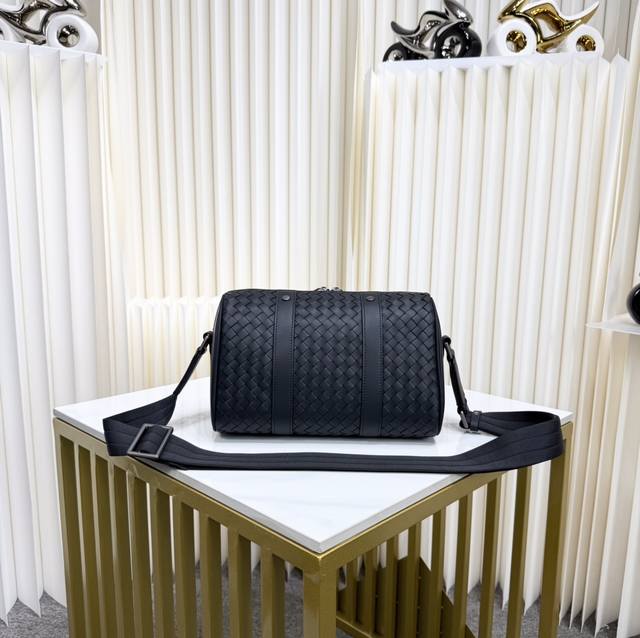 Bv The latest men's shoulder bag, original quality, made from premium waxed cowh