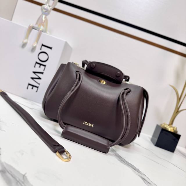 The new small soft cowhide Madrid handbag from Luojia. The Madrid features a sof