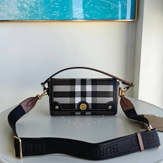 This premium Burberry new vintage check small bag in genuine leather is truly s