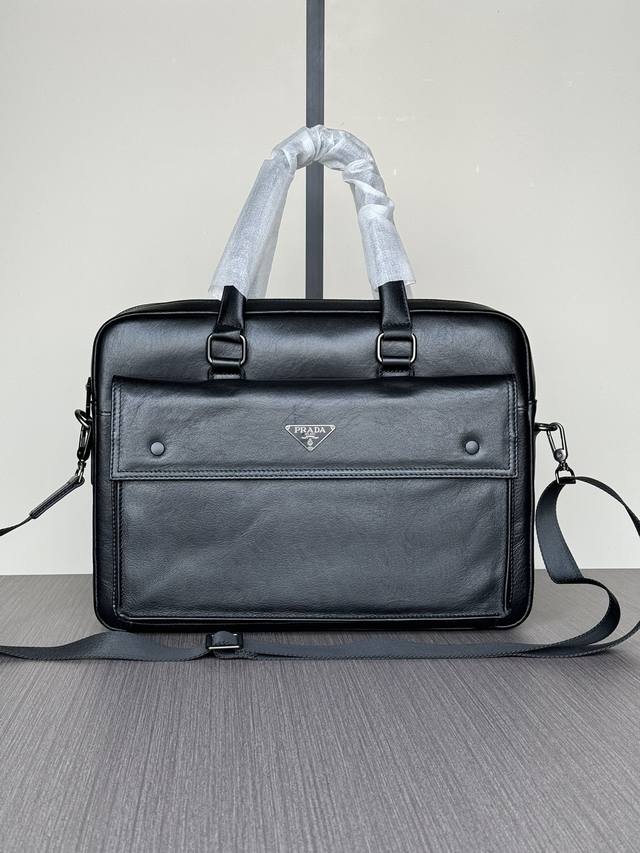The latest and hottest Prada handbags are shipping in bulk. We won't boast abou