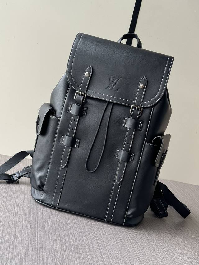 The latest and hottest Lv backpack from the top-tier counter, Mouse, is shipping
