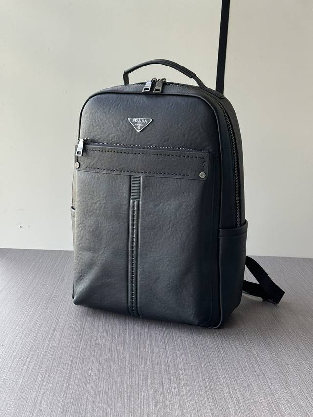 The latest and hottest Prada handbags are shipping in bulk. We won't boast abou