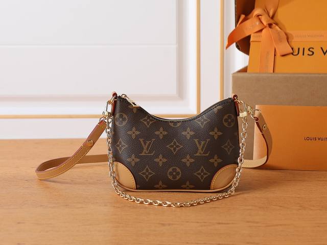 New M25519 Nano Boulogne Croissant Handbag. This Boulogne handbag is crafted fr