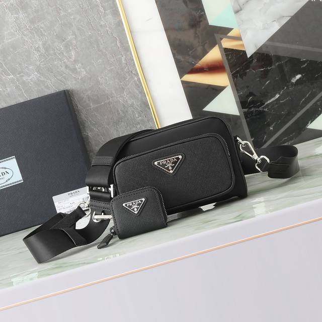 New Arrival 2Vh172 Fabric with Saffiano This shoulder bag is crafted from Re-Ny