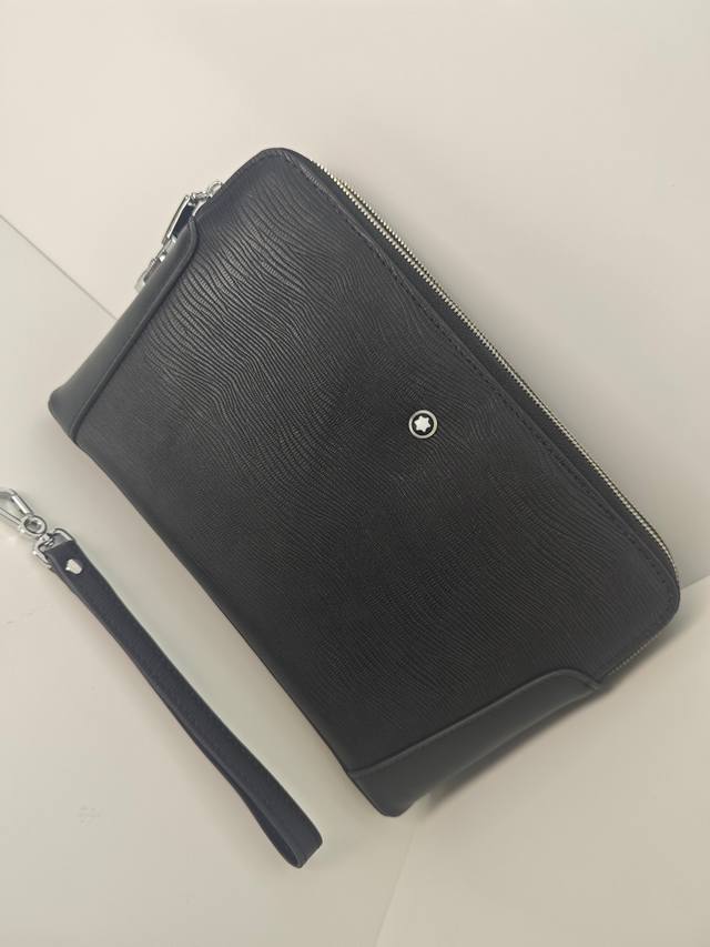 Top-tier counter-selling, high-end, and hottest item of 2025, the Montblanc doub