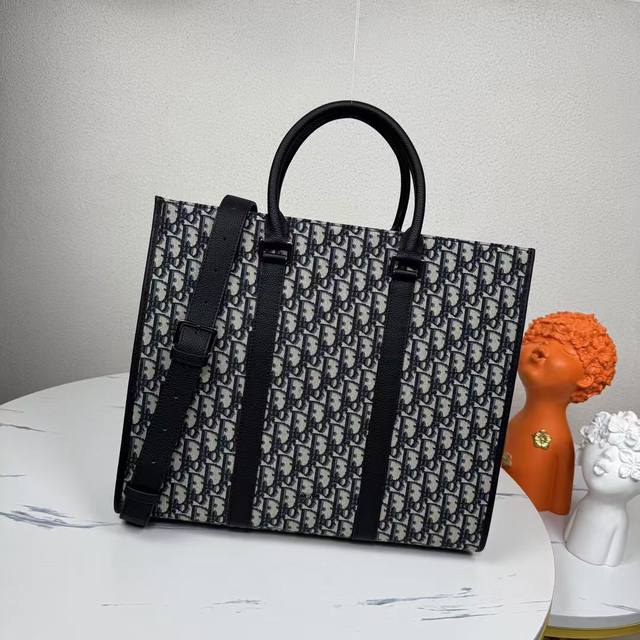 The highest-end version on the market. Please compare with counter-purchased re