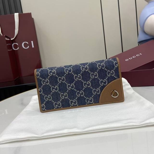 The new Gg Emblem premium edition. The new Gg Emblem collection reinterprets the