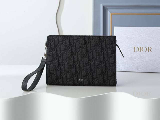 Style No. 483 is made of black printed fabric, with the Dior logo on the front