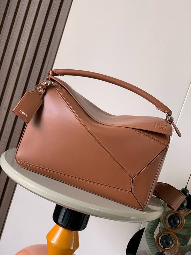 Large nappa leather Featherlight puzzle handbag The Featherlight puzzle uses uni