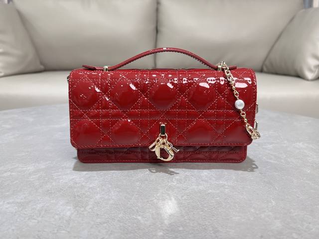0980 Lambskin Patent Leather Cherry Red Lady Dior Pearl Clutch Bag. This new sea
