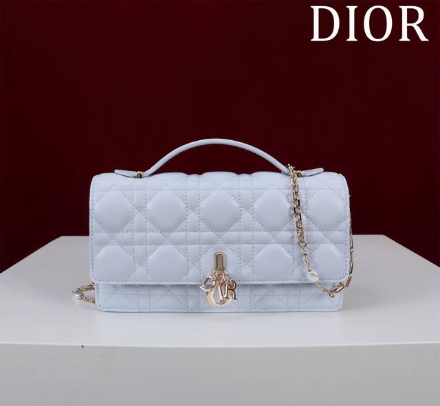 Lady Dior Pearl Clutch/Crossbody Bag (Ddd) Model: 0980# Lambskin Glacier Blue (D