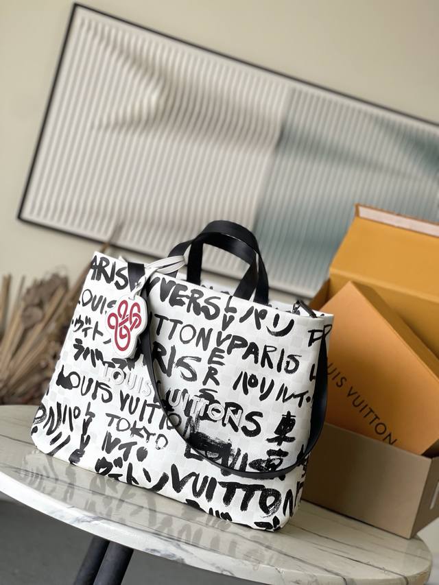 Top-tier replica M40797 Arisl Verset Ton Ypakis Rsem. This medium-sized Shopper