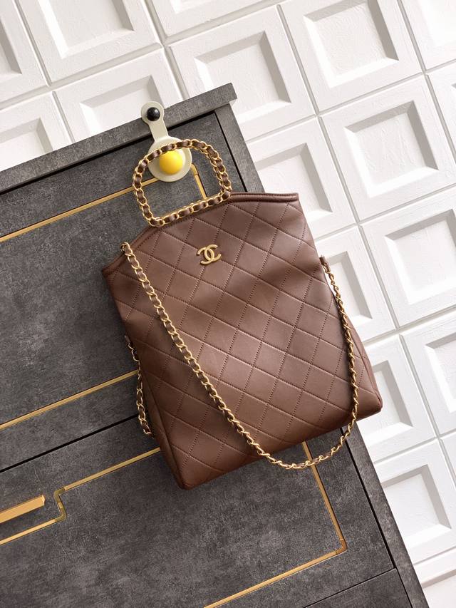 Top-quality original single-item leather, coffee-brown, soft and delicate to the