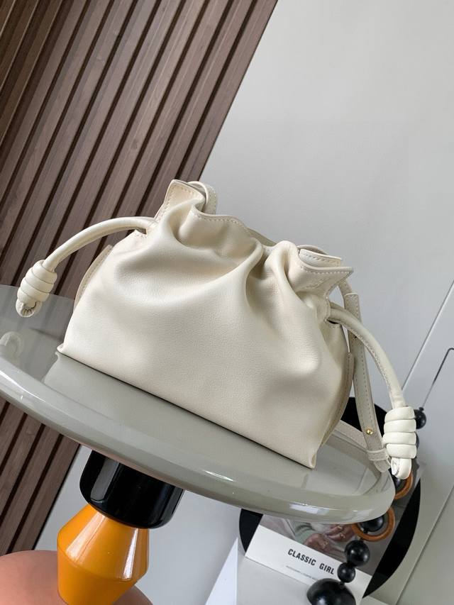 National Day Special Offer Mini 23cm New Nappa Calf Leather Flamenco Handbag. Th