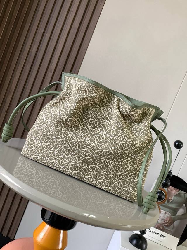 National Day Special Offer Lucky Bag 30cm New Jacquard Cowhide Flamenco Handbag