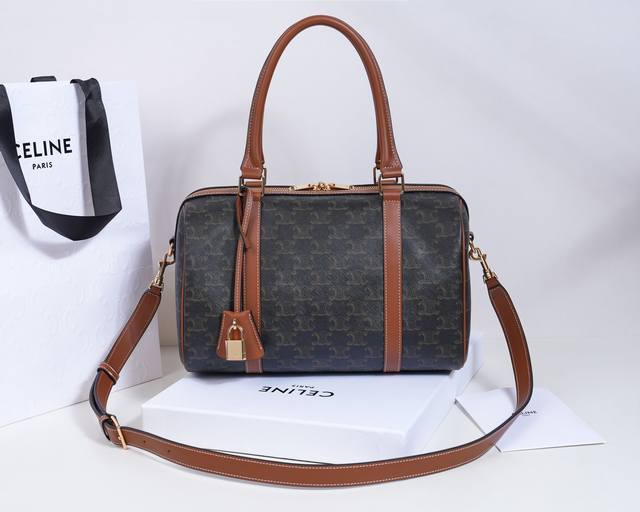 Exclusive new style, boutique quality, made with original Italian imported leath