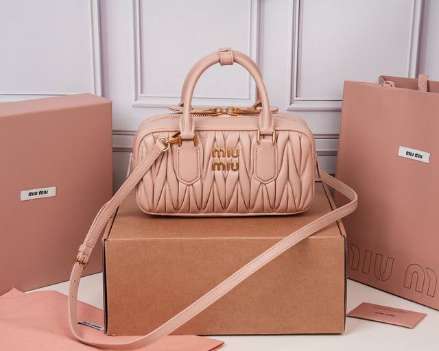 Premium original leather 5Bb142 M brand new bowling bag, a top recommendation on