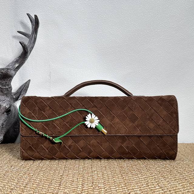 Bv Andiamo Slouch Clutch, Cashmere Chocolate Brown. This series is getting more