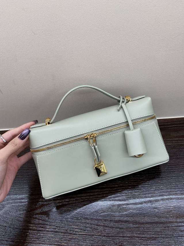 Original factory leather, same quality as export version, in stock | - | Light m