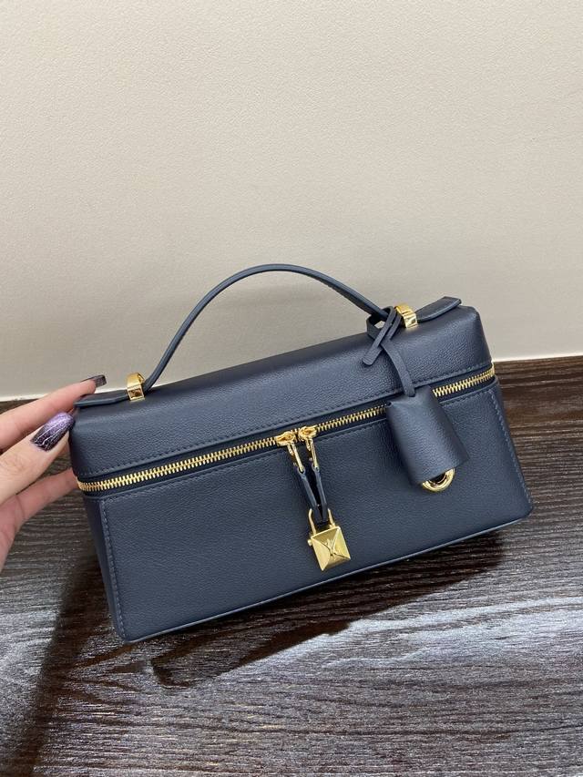 Original factory leather, same quality as export version, in stock | - | Midnigh