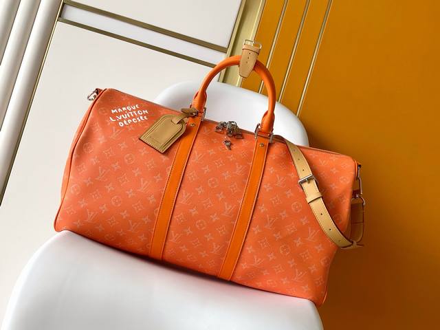 M26865 Orange 163C01 Dynamic Chip 2026 Early Spring Men's Bag Crossbody Handbag