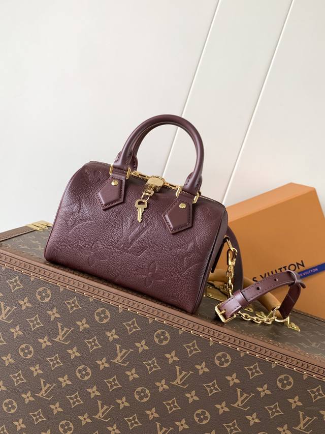 Top-tier original, with variable serial number chip M25929 burgundy M46875 ice w