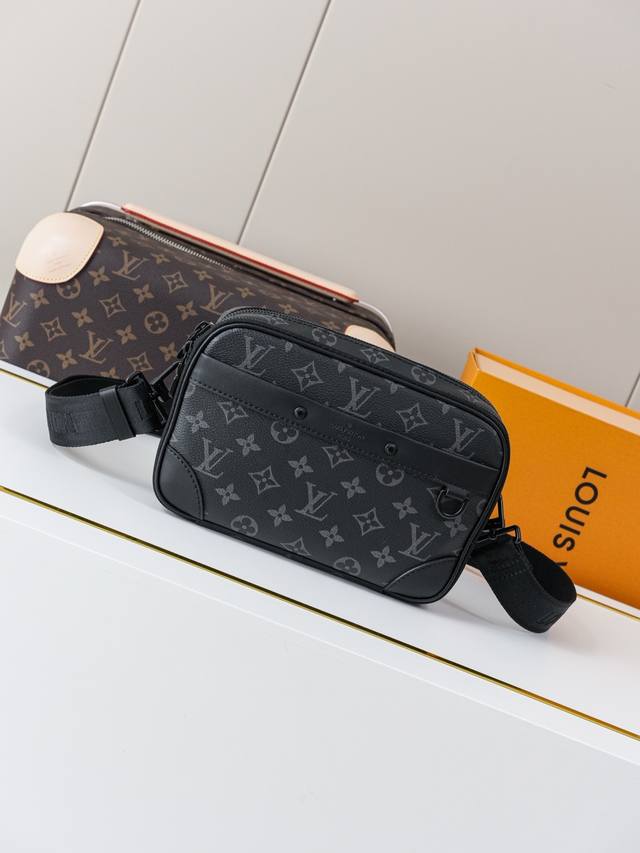 Dynamic 163C01 Chip M46955 Black Floral Top-Tier Original Individual Background