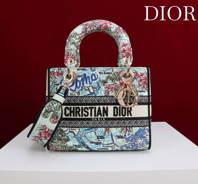 Authentic, high-quality Roman map with five-square embroidery. Lady's latest sum