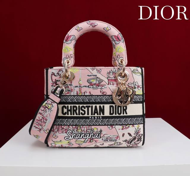 Authentic, high-quality Shanghai Disneyland five-compartment embroidered bag fro