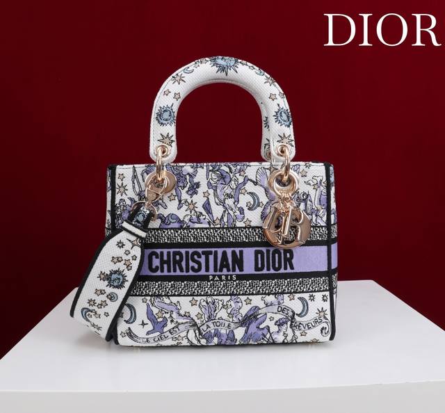 Authentic, high-quality Wild Man Five-Grid Embroidery Lady's latest summer colle