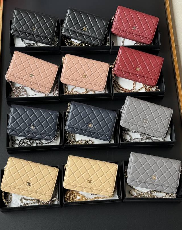 Original quality lambskin series Item No.: A Lambskin C Entry-level classic magn