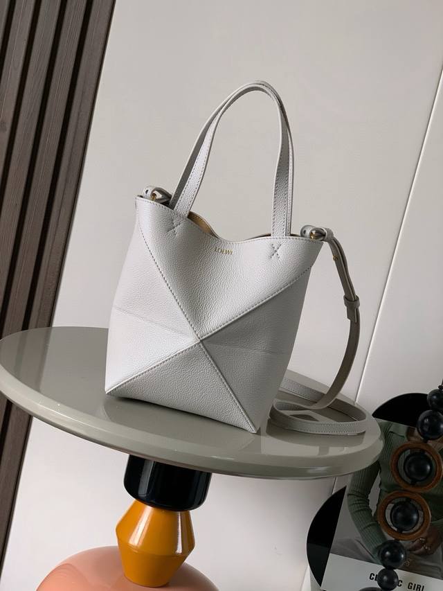 Original Leather New Glossy Cow Leather Mini Puzzle Fold Handbag Plays with Geom