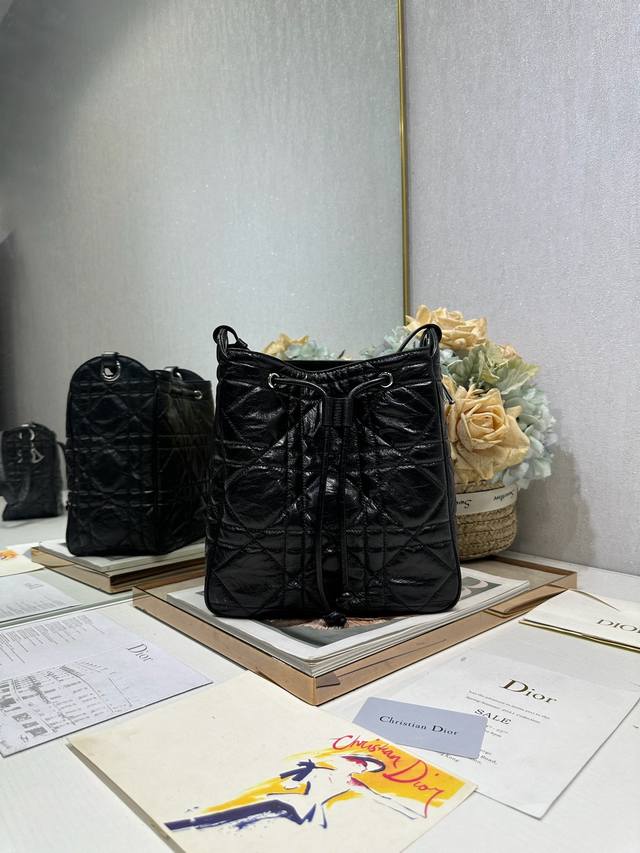 Authentic Medium D-Motion Handbag, Black with Pleated Strap, Scannable with High