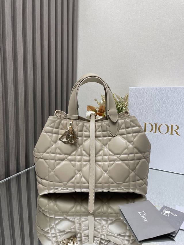 Authentic, High-Quality Dior Toujours Handbag (Light Apricot Medium) This Dior T