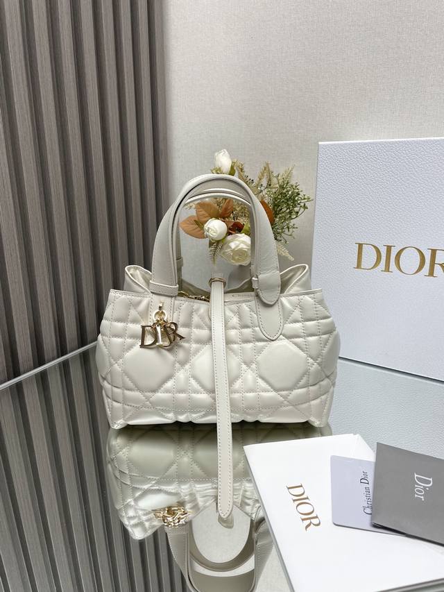 Authentic, High-Quality Dior Toujours Handbag (Small White) This Dior Toujours h