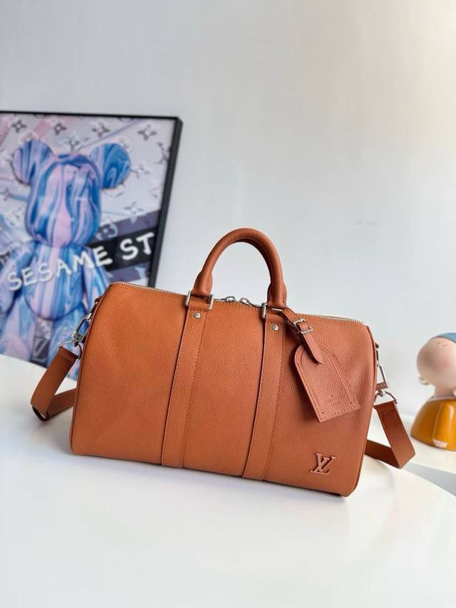 Exclusive real shot of top-grade original single-chip version semi-steel M25980!