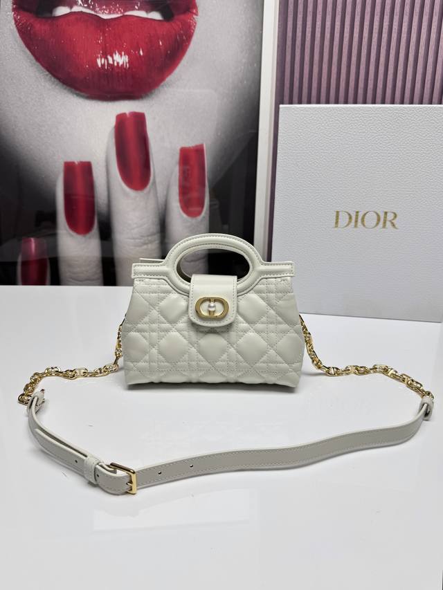 Factory direct, top-quality original leather, comes with full boutique packaging