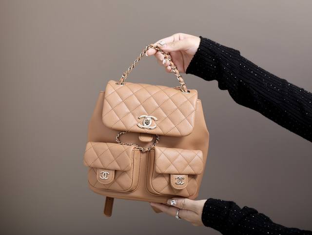 Premium original chip Chanel frog backpack in caramel color, now in stock! Any s