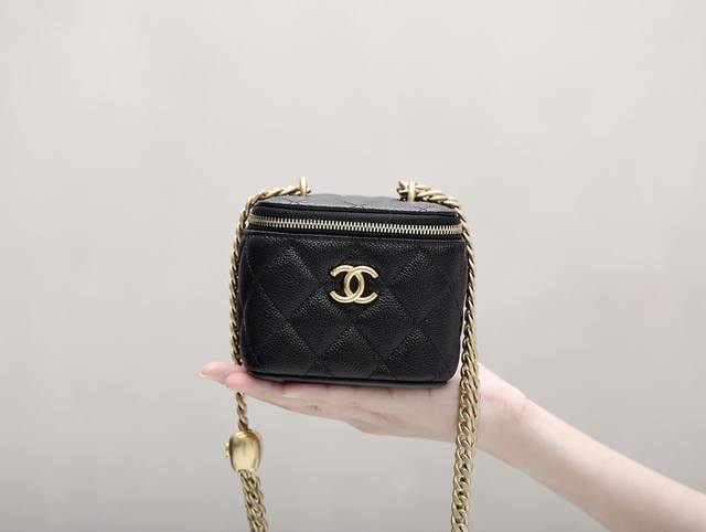 Premium Original Chip Version Heart-Shaped Lipstick Bag - This product really ne